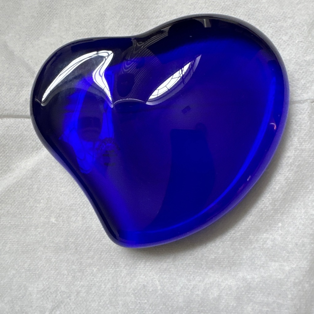 Tiffany Heart Paperweight